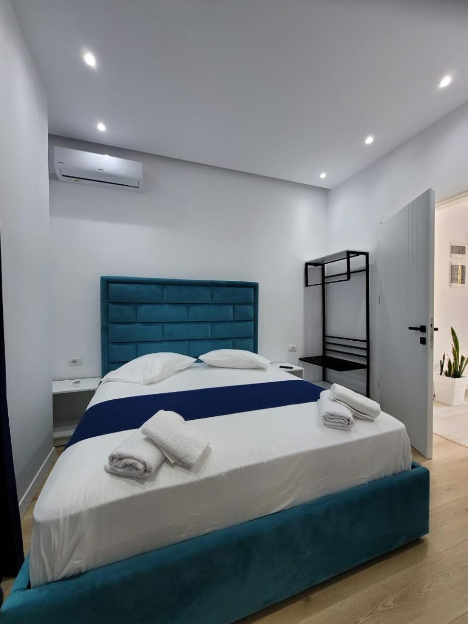 Luxury Room'S By Lika Sarandë Exterior foto