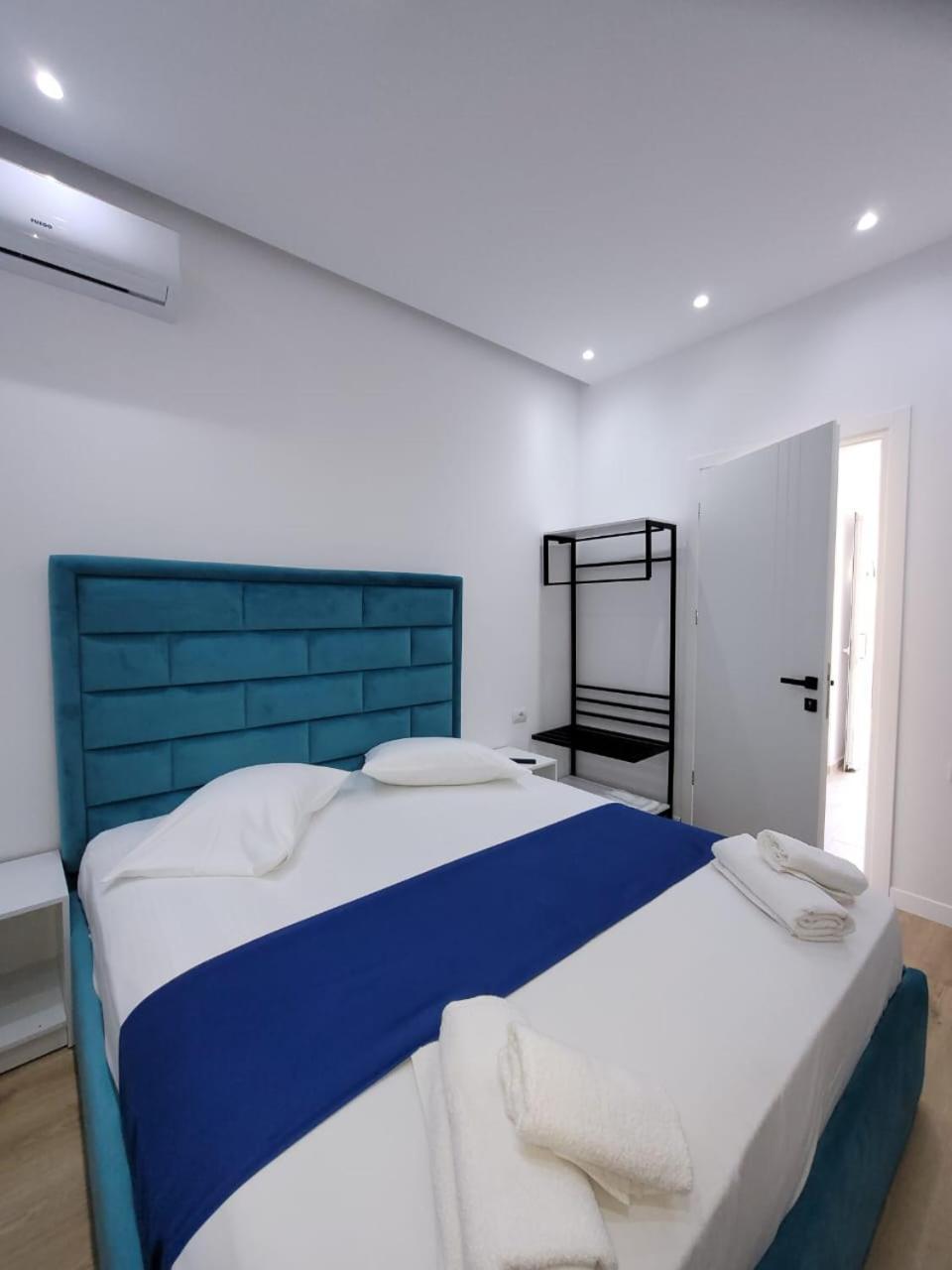Luxury Room'S By Lika Sarandë Exterior foto